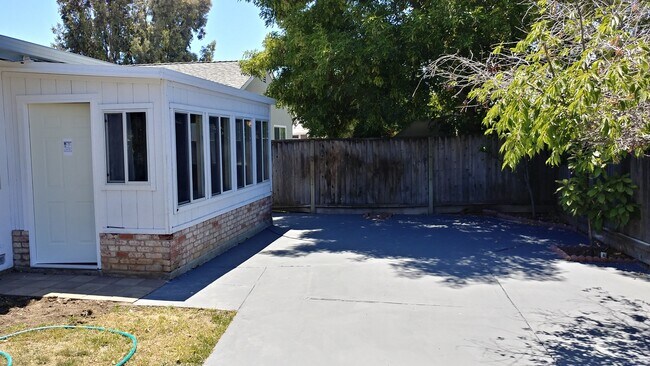 Building Photo - AMAZING Updated 3 Bedroom/2 Bath Home in Good School Area! - BERRYESSA
