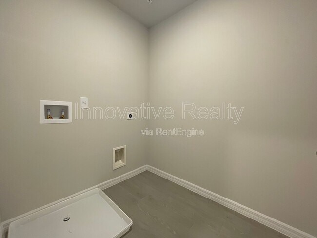 Building Photo - 2548 Sweet Viburnum Wy