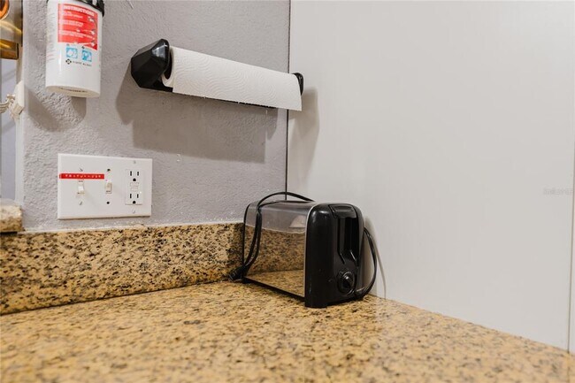 Building Photo - 5120 Conroy Rd