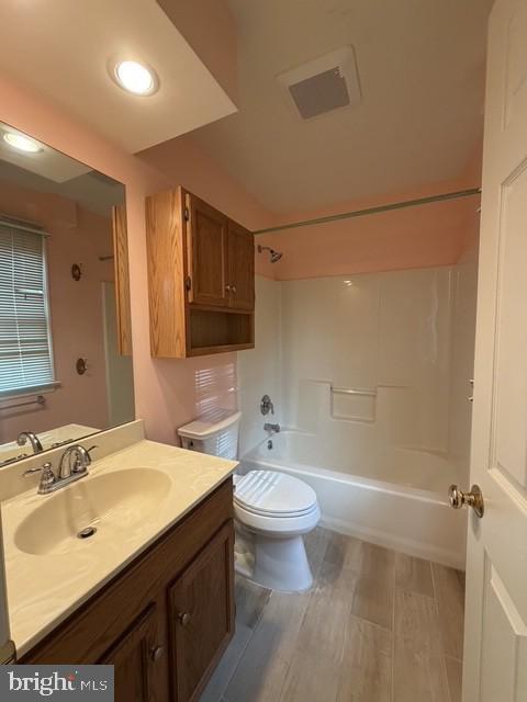 Building Photo - 917 Chowning Dr