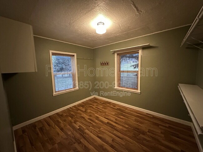 Building Photo - 3435 N Hwy 162