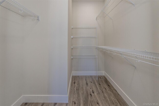 Building Photo - 124 S Main St