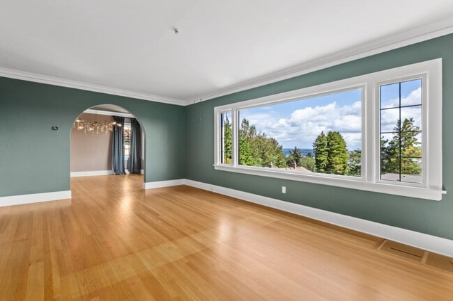 Building Photo - 4Bd/1.75Ba Seattle House