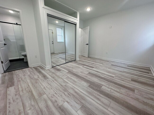 Building Photo - Renovated 2BR/2BA w/ Private Yard, Porch & In-Unit Laundry