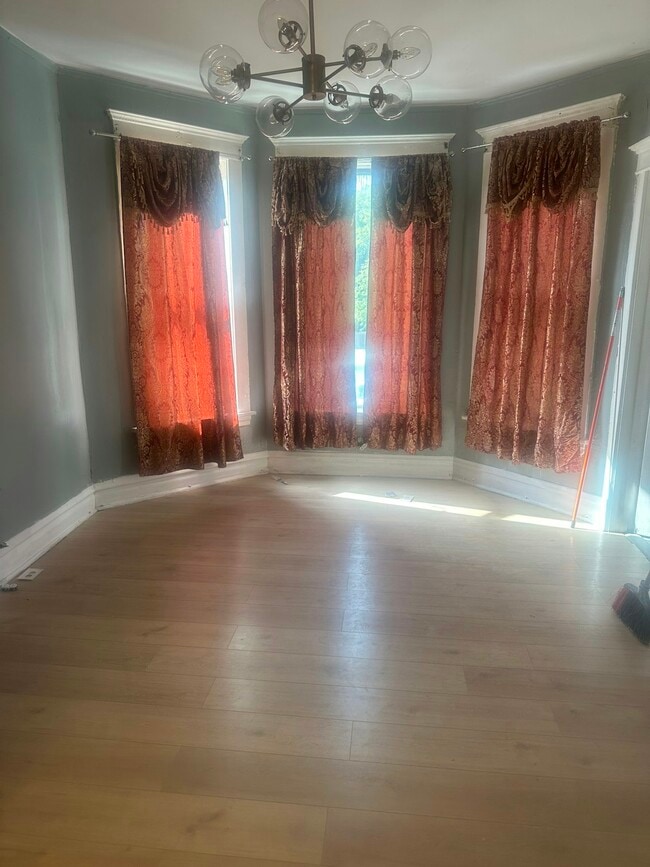 Building Photo - 6219 S Wood St