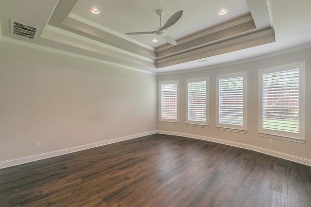 Building Photo - 2732 Waverley Dr