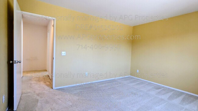 Building Photo - 2439 N Cameo Ct