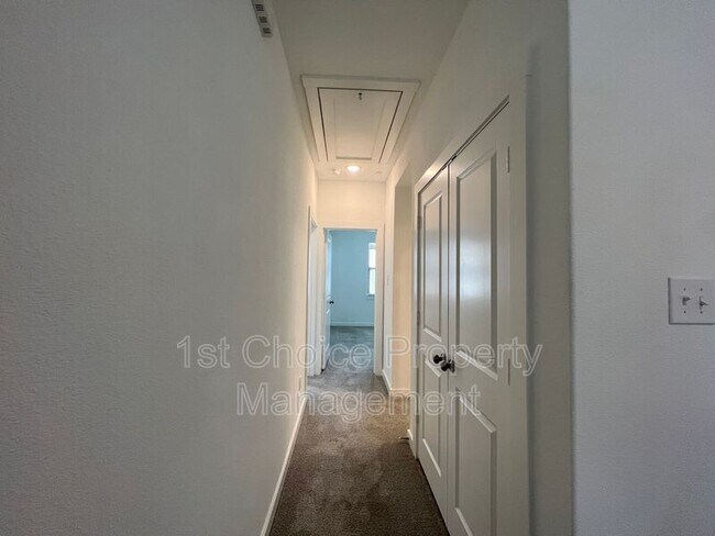 Building Photo - 6573 Iron Horse Blvd