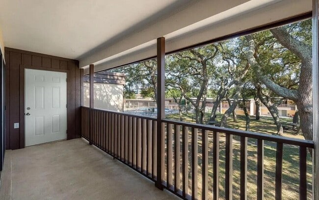 Building Photo - 408 Marshall Ct