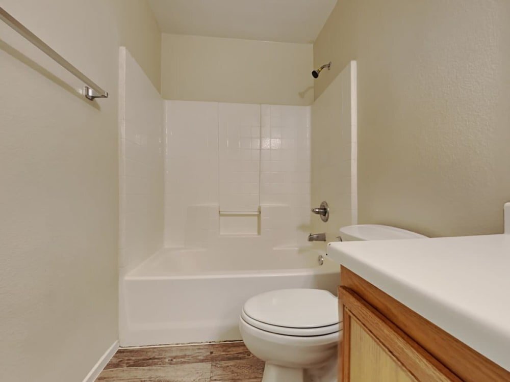 Building Photo - 1229 Orchard View St