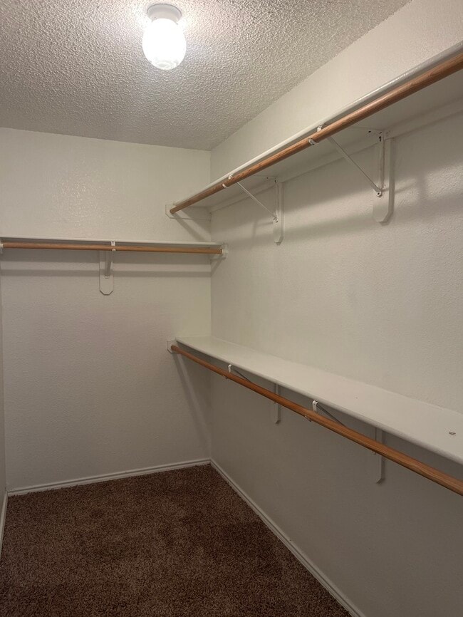 Building Photo - 3/2/2 Burleson ISD! fresh paint, New carpet ! 2 dining rooms, easy access to fort worth & 35