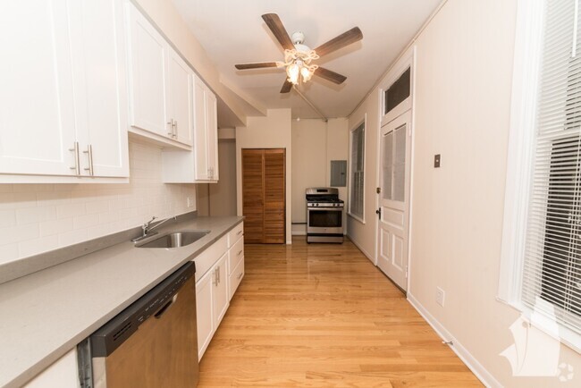 Building Photo - 1208 W Wrightwood Ave