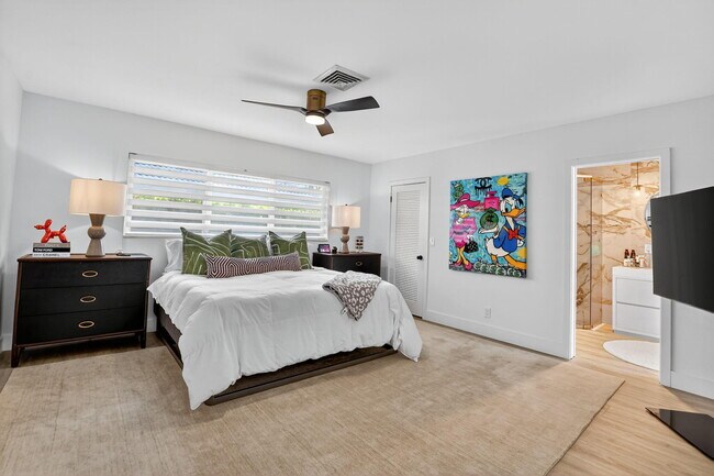 Building Photo - 891 Hickory Terrace