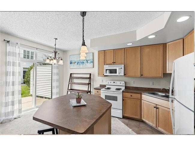 Building Photo - 2145 Old School Rd