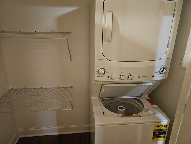 Building Photo - City of Maryville 37801 - 2 Bedroom, 2 bat...