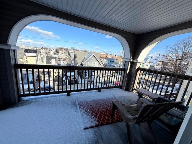 Building Photo - 21 Oakland Ave