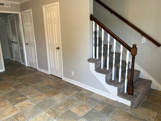 Building Photo - 1209 Wenlon Drive