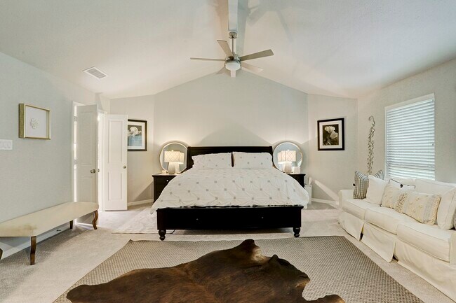 Building Photo - 12625 Memorial Dr