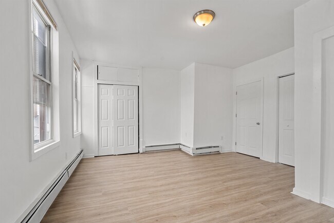 Building Photo - 149 Culver Ave