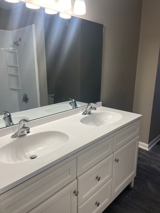 Building Photo - 2119 Grider Pond Rd