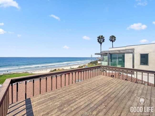 Primary Photo - Beautiful 1B 1BA w/ Large Patio & Ocean Vi...