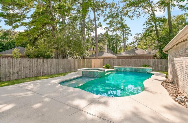 Building Photo - 304 E Golden Arrow Cir