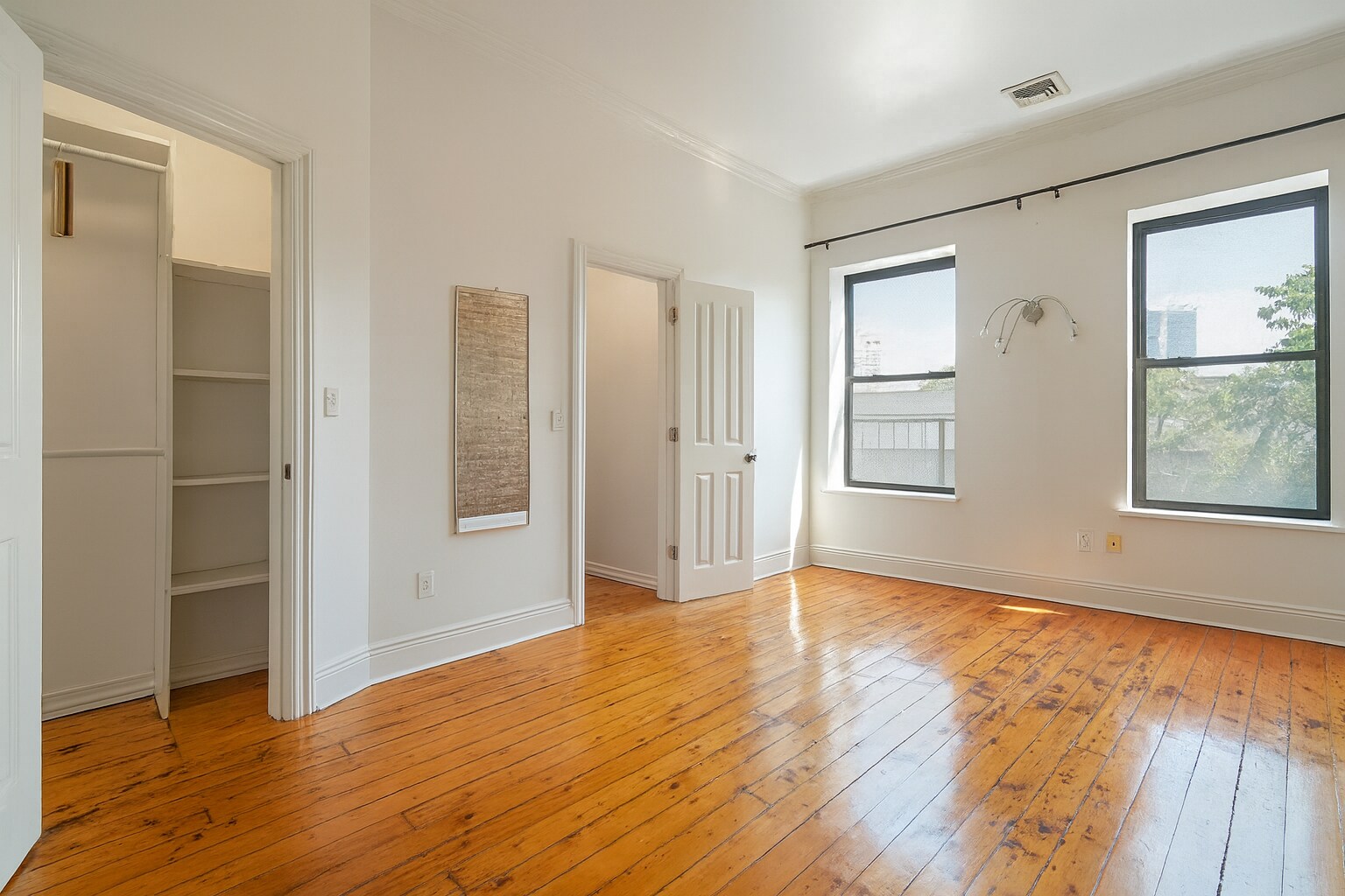 Building Photo - 353 E 58th St