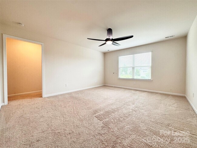 Building Photo - 10428 Honeyfur Ct