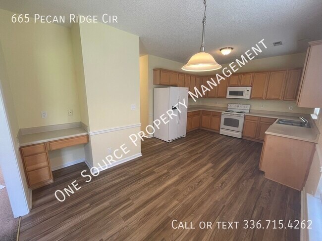 Building Photo - 665 Pecan Ridge Cir