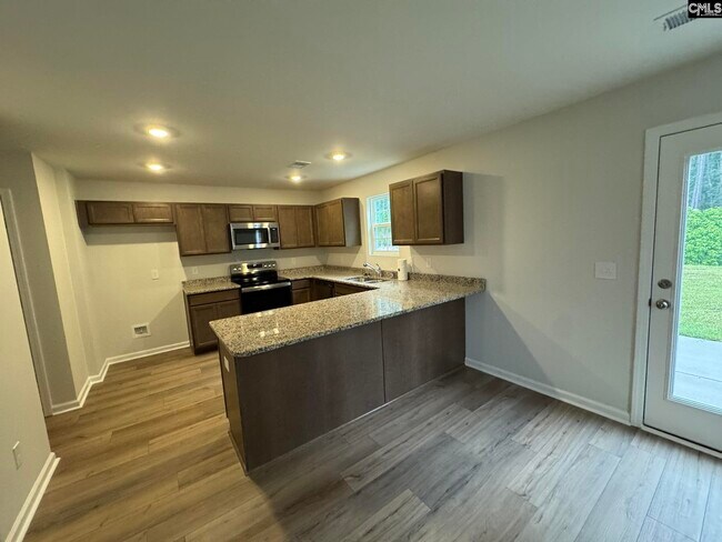 Building Photo - 6023 Edgemont Ct