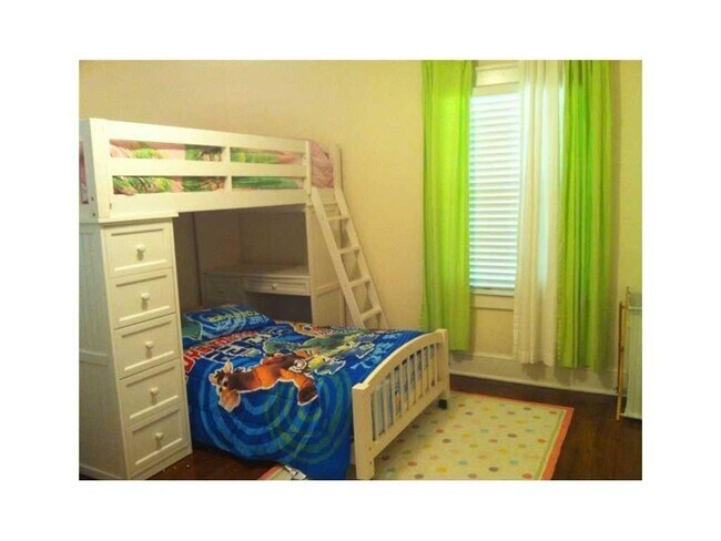 Building Photo - 1476 Monroe Dr NE