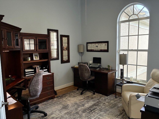 Building Photo - 8509 S Lake Cir