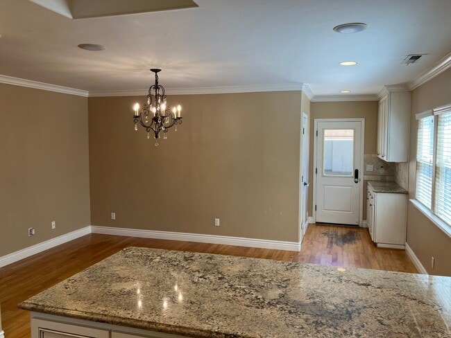 Building Photo - Charming Willow Glen Retreat – 3BR/2BA Jus...
