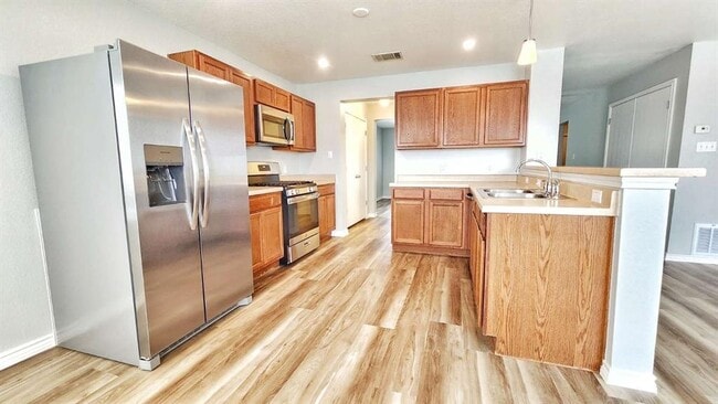 Building Photo - 202 Brandons Way