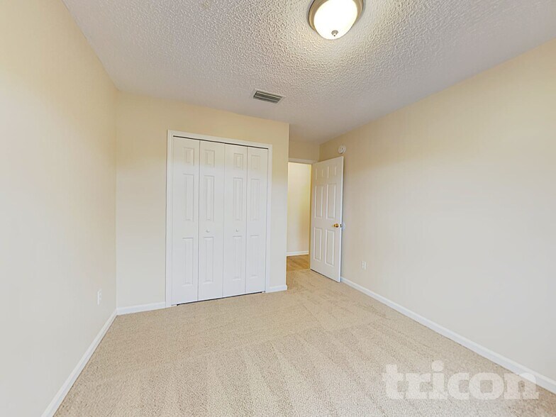 Building Photo - 585 Fallen Timbers Dr