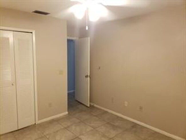 Building Photo - 2 Bedroom 2 Bath Condo in Northlake Villag...