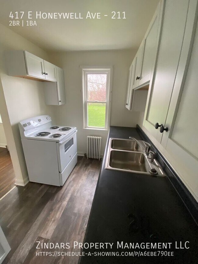 Building Photo - 417 E Honeywell Ave