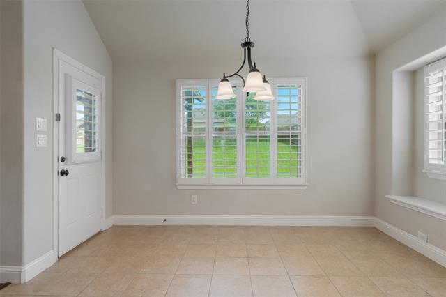 Building Photo - 206 Covington Dr