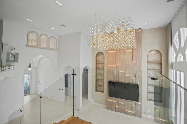 Building Photo - 3201 E Stonebrook Cir