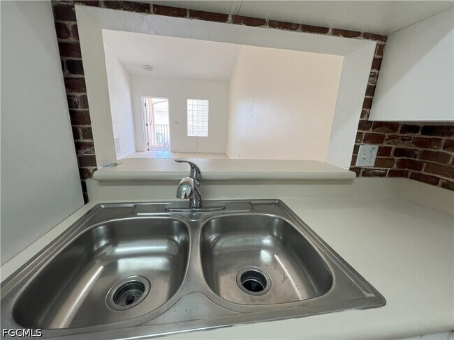 Building Photo - 8407 Bernwood Cove Loop