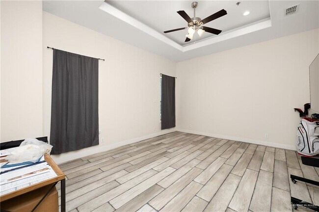 Building Photo - 3011 S L Ln