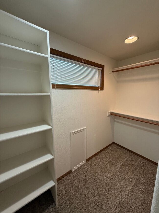 Building Photo - moojoh01 4212-4214 47th Ave NE