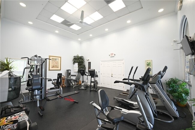 Building Photo - 15449 Bellamar Cir