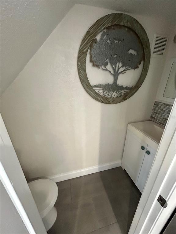 Building Photo - 18812 Carr Dr