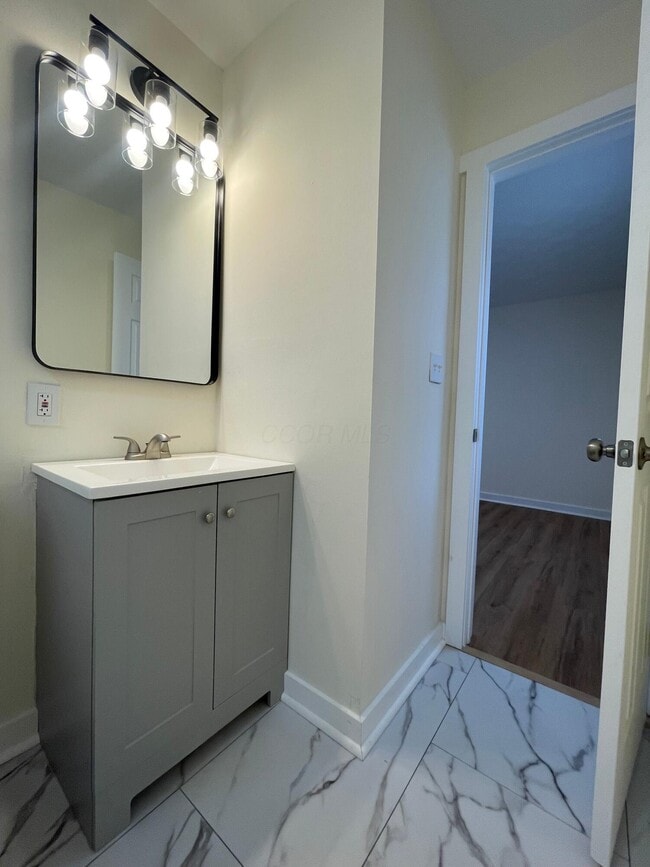 Building Photo - 6542 Red Coach Ln