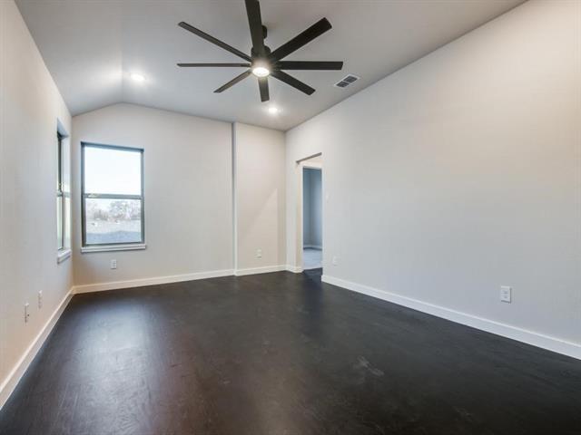 Building Photo - 119 W Park Dr