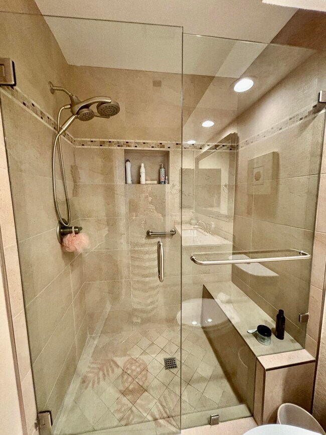 Building Photo - 76923 Turendot St