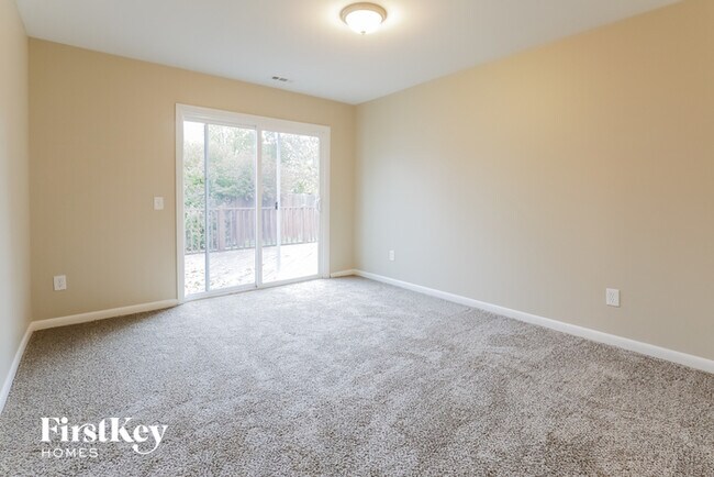 Building Photo - 1325 Ironwood Ct