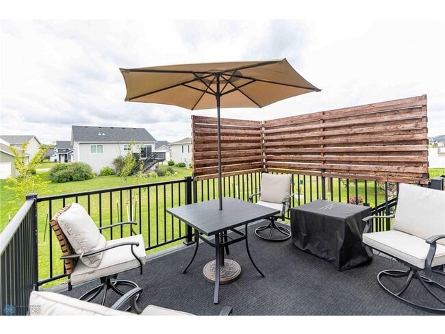 Building Photo - 1058 Ashley Dr W