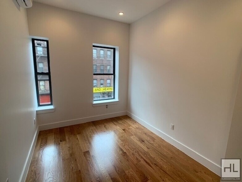Primary Photo - ROGERS AVENUE / 1-Bed 1-Bath